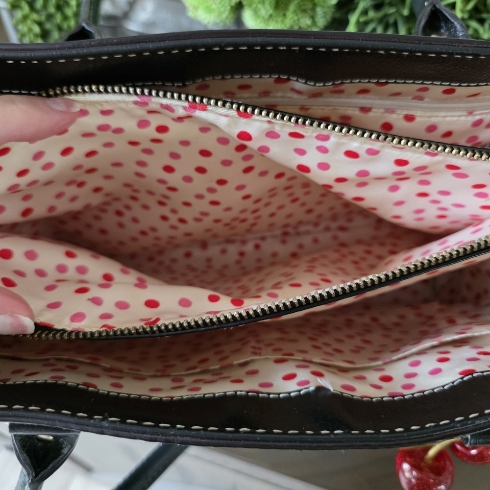 Kate Spade Smooth Black Leather Tote With Small Zip Around  Bi Fold Wallet - Picture 2 of 16
